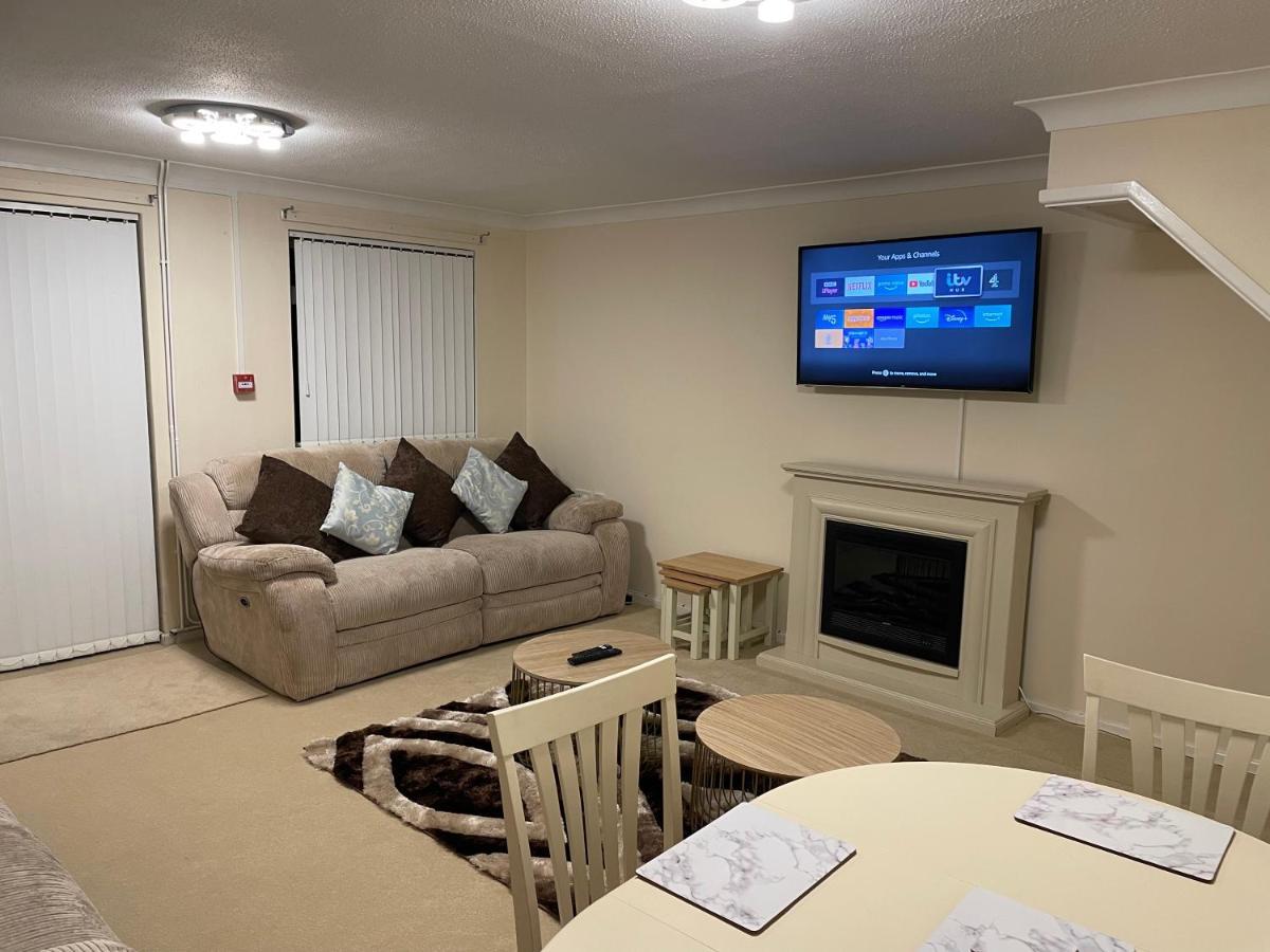 Elegant Devon Villa Luton  Kültér fotó